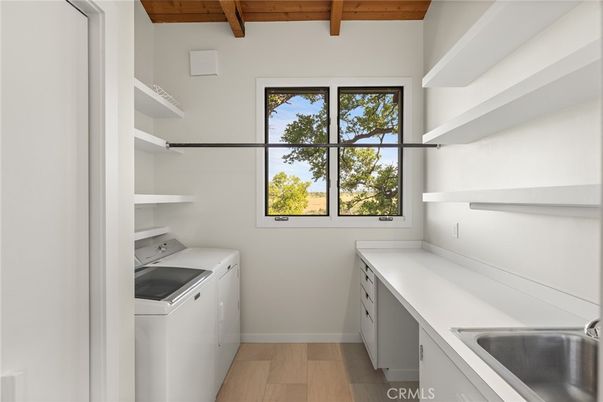 Interior, Washer, Wooden Beams, Wooden Ceilings, Wood Texture Flooring