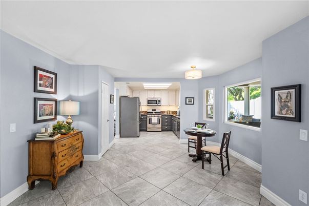 Dining room, Interior, Kitchen, Stainless Steel Appliances