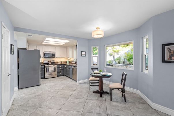 Dining room, Interior, Kitchen, Stainless Steel Appliances