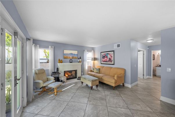 Fireplace, Interior, Living room