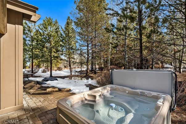 Exterior, Hot Tub