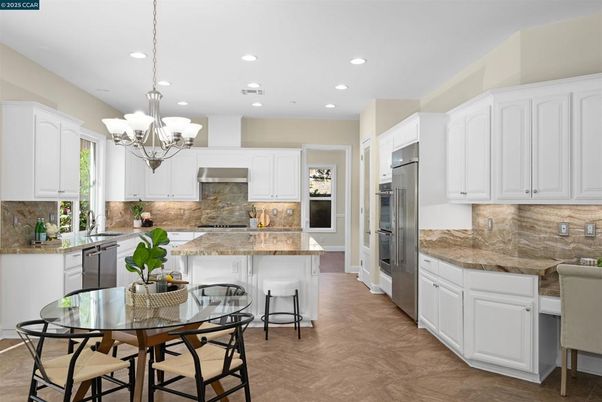 Chandelier, Dining room, Interior, Kitchen, Recessed Lighting, Stainless Steel Appliances
