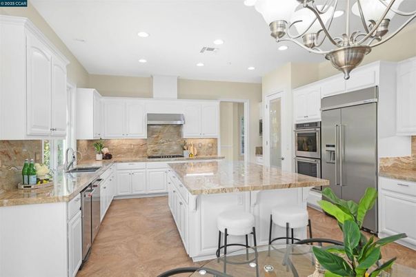 Chandelier, Interior, Kitchen, Recessed Lighting, Stainless Steel Appliances