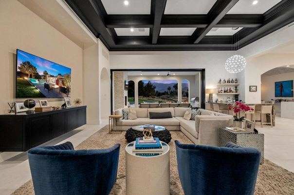 Interior, Living room, Pendant Lights, Recessed Lighting