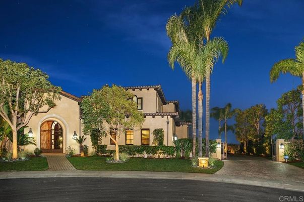 Exterior, Facade, Spanish Mediterranean