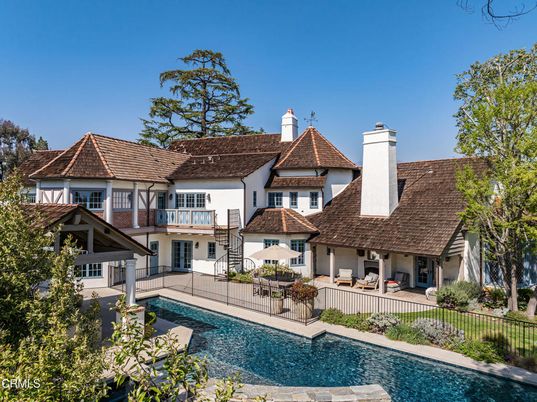 Exterior, Facade, Pool, Queen Anne Victorian