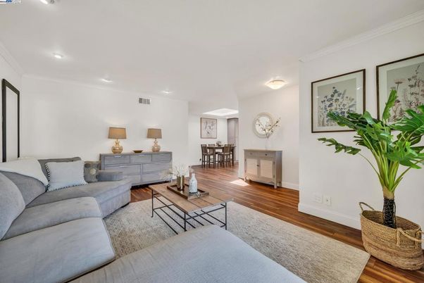 Dining room, Interior, Living room, Recessed Lighting, Wood Texture Flooring