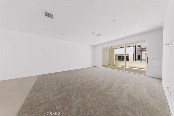Empty room, Interior, Recessed Lighting