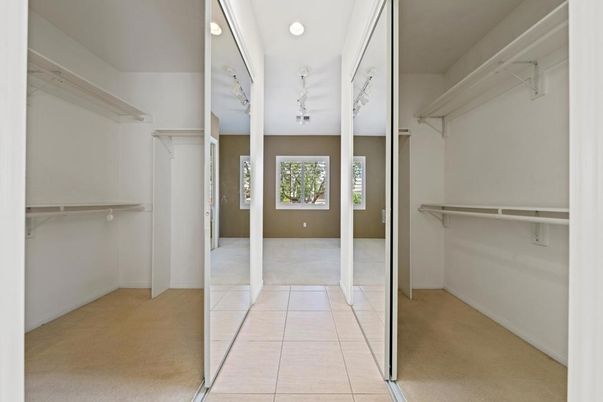 Interior, Recessed Lighting, Walk-in Closets