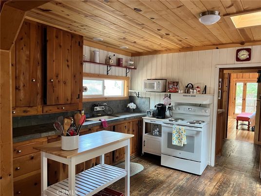 Interior, Kitchen, Wooden Ceilings, Wood Texture Flooring, Wooden Walls