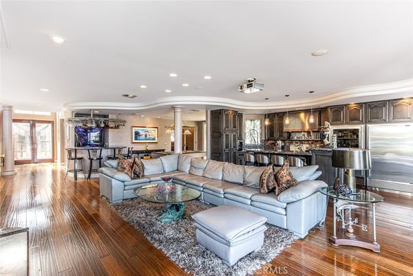 Interior, Kitchen, Living room, Pendant Lights, Recessed Lighting, Wood Texture Flooring