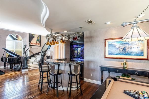 Chandelier, Game Room, Interior, Piano, Recessed Lighting, Wood Texture Flooring