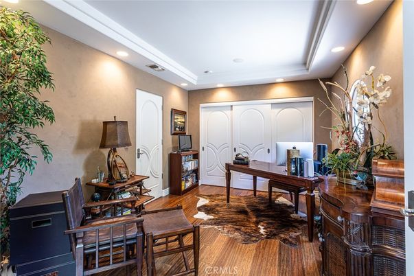 Home Office, Interior, Recessed Lighting, Wood Texture Flooring