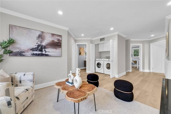 Interior, Recessed Lighting, Utility Closets, Washer, Wood Texture Flooring