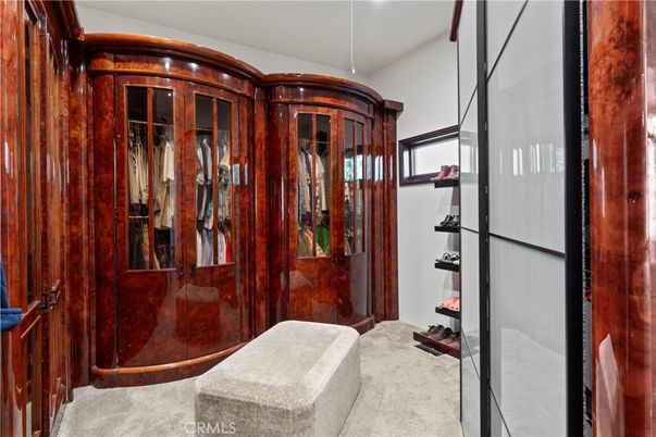 Interior, Walk-in Closets
