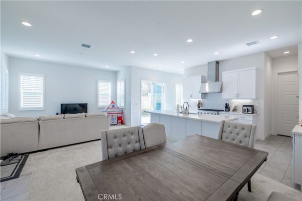 Dining room, Interior, Kitchen, Living room, Recessed Lighting