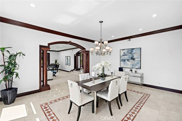 Chandelier, Dining room, Interior, Piano, Recessed Lighting