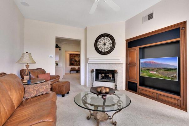 Fireplace, Interior, Living room