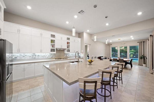 Dining room, Interior, Kitchen, Pendant Lights, Recessed Lighting, Stainless Steel Appliances