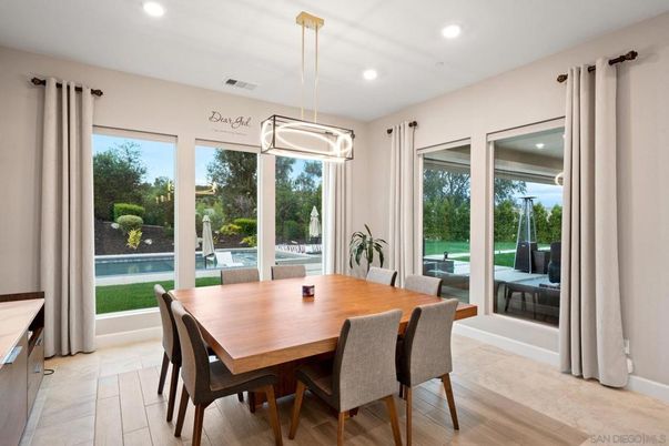 Dining room, Interior, Pendant Lights, Recessed Lighting