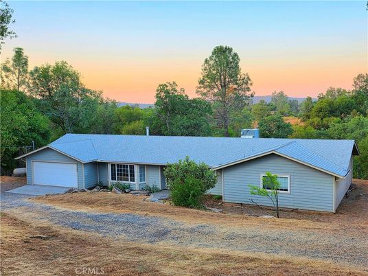 Backyard, Detached Garage, Exterior