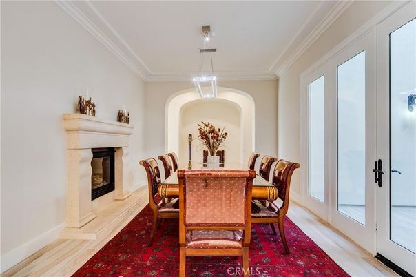 Dining room, Fireplace, Interior, Pendant Lights, Wood Texture Flooring