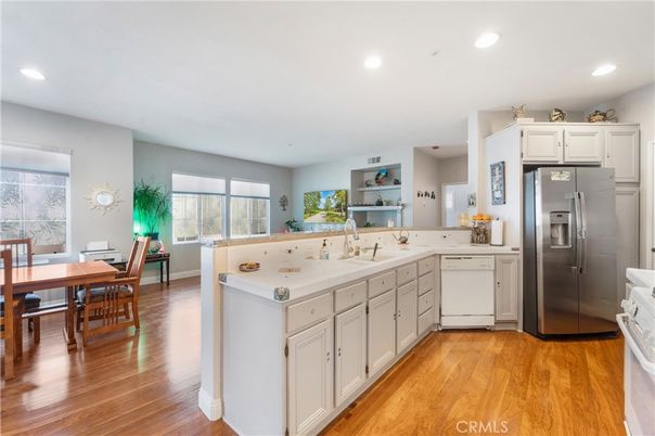 Dining room, Interior, Kitchen, Recessed Lighting, Wood Texture Flooring