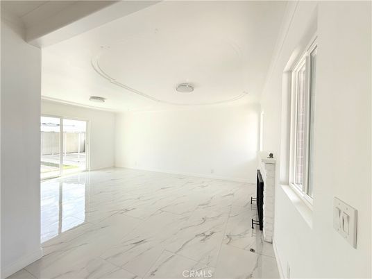 Empty room, Interior, Marble, Recessed Lighting