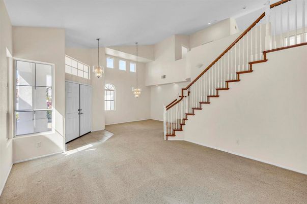 Empty room, Interior, Pendant Lights