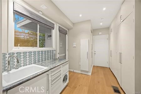 Bathroom, Interior, Recessed Lighting, Wood Texture Flooring