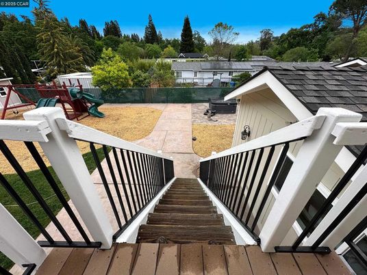 Backyard, Exterior, Playground