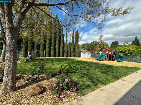 Backyard, Exterior, Playground