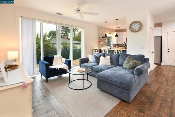 Interior, Kitchen, Living room, Pendant Lights, Recessed Lighting, Stainless Steel Appliances, Wood Texture Flooring