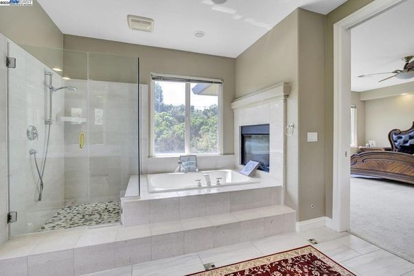 Bathroom, Bedroom, Glass Shower, Interior, Recessed Lighting