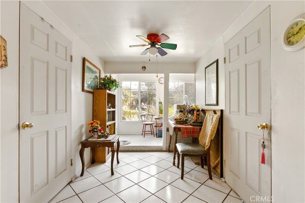 Dining room, Interior