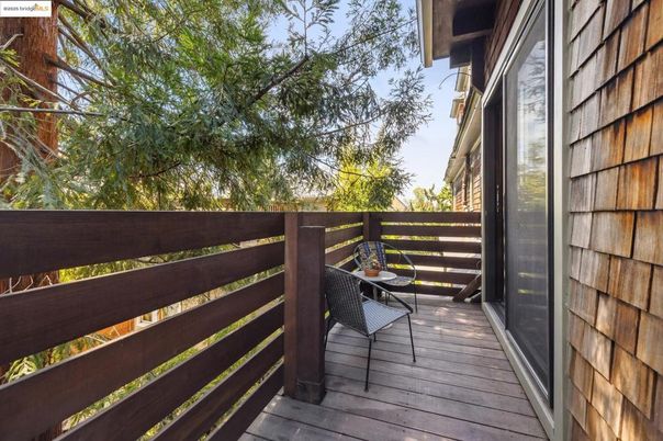 Exterior, Wood Texture Flooring