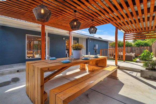 Exterior, Hot Tub