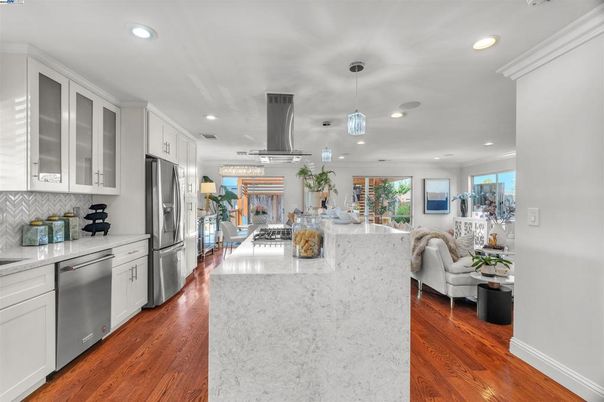 Interior, Kitchen, Living room, Pendant Lights, Recessed Lighting, Stainless Steel Appliances, Wood Texture Flooring