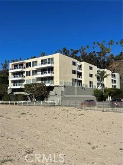 Backyard, Exterior, Facade, Condo Building
