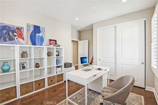 Home Office, Interior, Recessed Lighting, Wood Texture Flooring