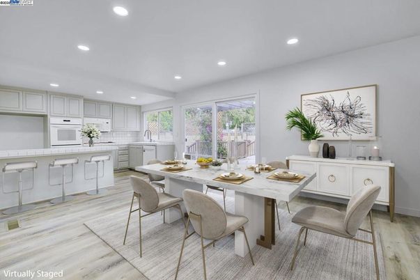 Dining room, Interior, Kitchen, Recessed Lighting, Wood Texture Flooring