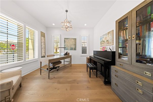 Chandelier, Home Office, Interior, Pendant Lights, Piano, Recessed Lighting, Wood Texture Flooring