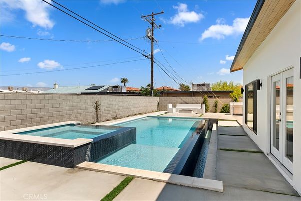 Exterior, Pool, Solar Panels