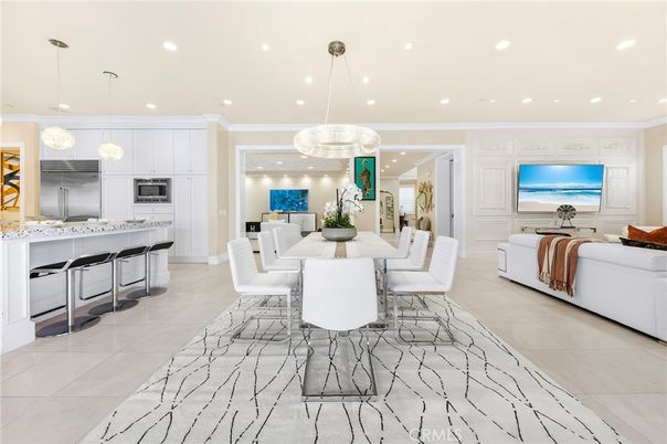 Dining room, Interior, Kitchen, Living room, Pendant Lights, Recessed Lighting, Stainless Steel Appliances