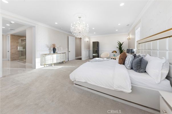 Bedroom, Chandelier, Interior, Recessed Lighting