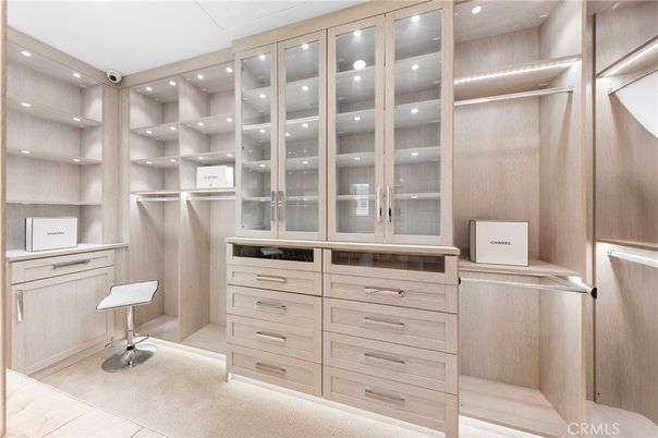 Interior, Recessed Lighting, Walk-in Closets