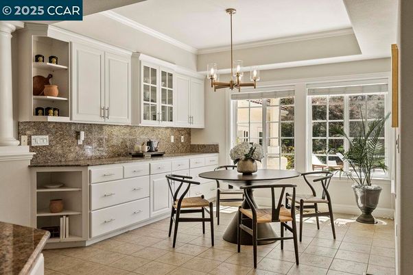 Dining room, Interior, Pendant Lights