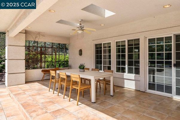 Exterior, Recessed Lighting