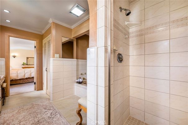 Bathroom, Bedroom, Interior, Recessed Lighting