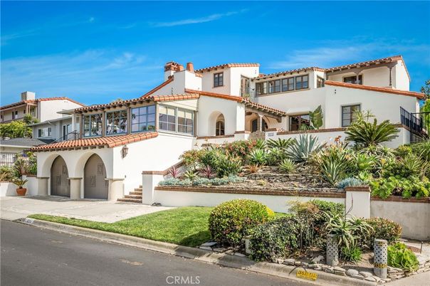 Attached, Exterior, Facade, Spanish Mediterranean